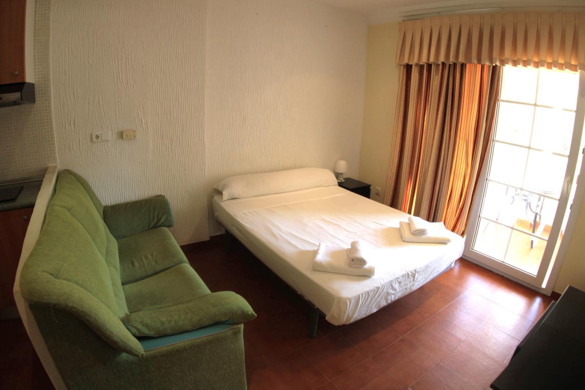 Apartamentos Marina Internacional Torrevieja Buitenkant foto