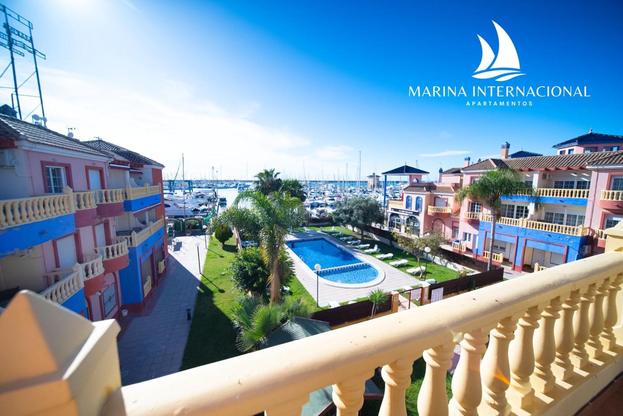 Apartamentos Marina Internacional Torrevieja Buitenkant foto