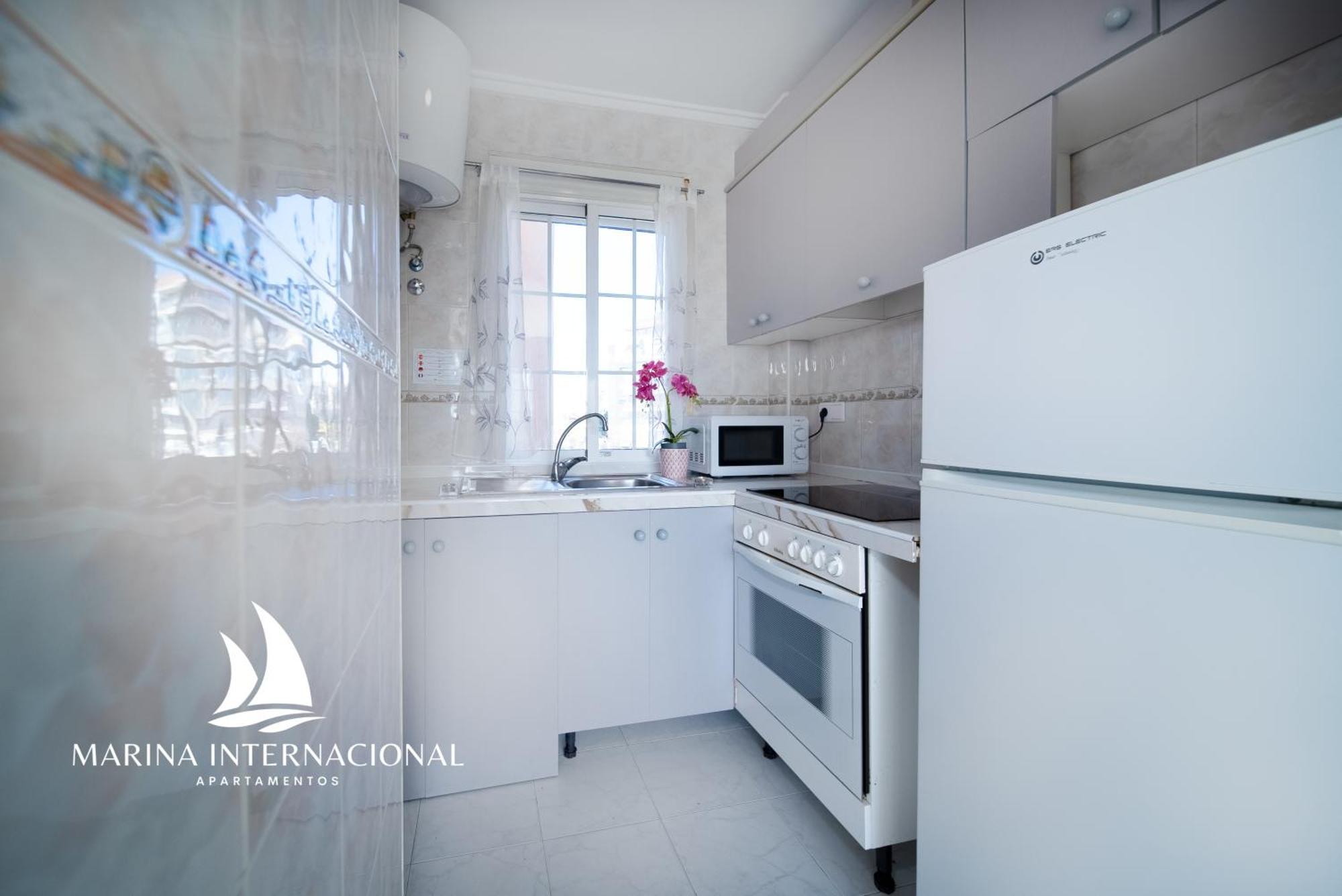 Apartamentos Marina Internacional Torrevieja Buitenkant foto